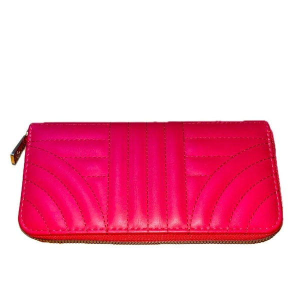 DAISY FUENTES Quilted Zip Around Long Wallet Fuchsia Pink Faux Leather, NWOT - Picture 4 of 10